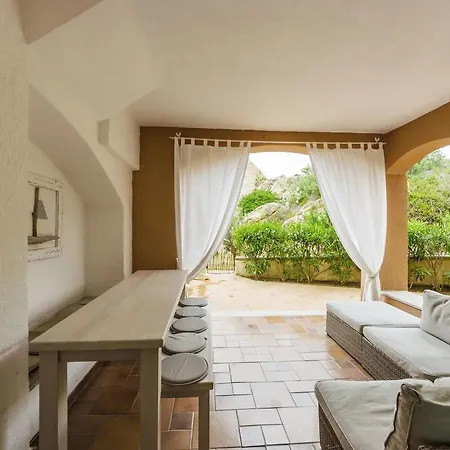 Rocce E Mare بورتو كيرفو